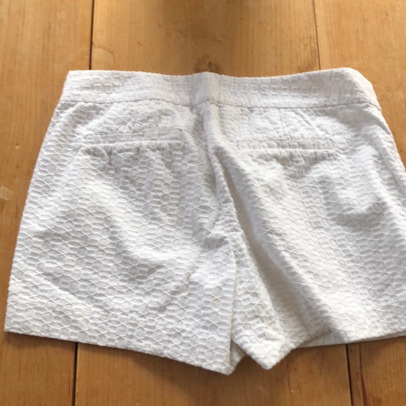 Banana Republic White Shorts - Picture 2 of 3